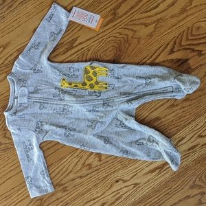 NWT Baby Giraffe Footie